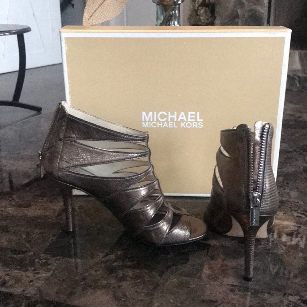 Michael Korrs